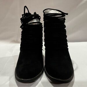 Y-Not black booties